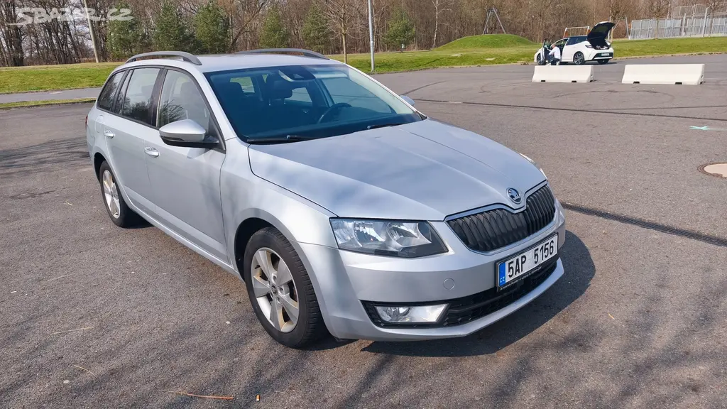 Škoda Octavia Combi 1.6 TDI 2016 pohodlí a úspora